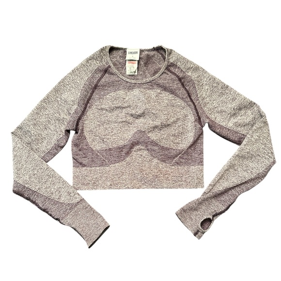 NWOT GYMSHARK Flex Sport Long Sleeve Crop Top woman’s purple berry - Picture 3 of 5